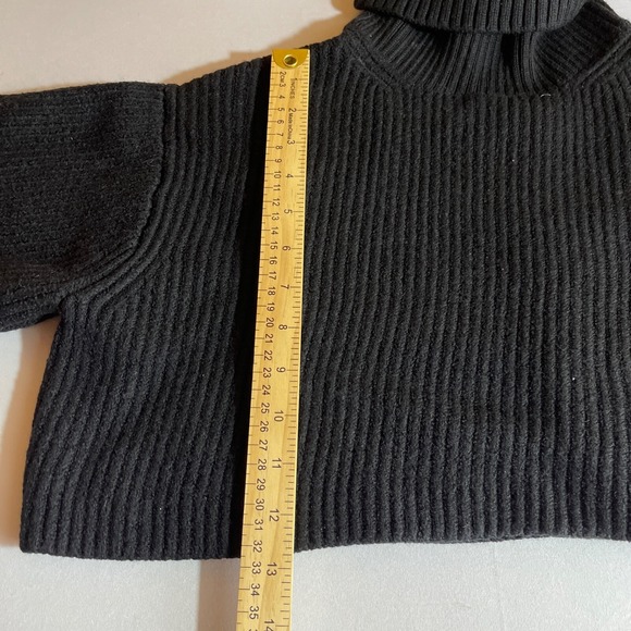 Aritzia Babaton Guell Merino Wool Black Ribbed Cropped Turtleneck Sweater Small - Picture 7 of 7
